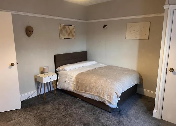 בית נופש St Nic House *