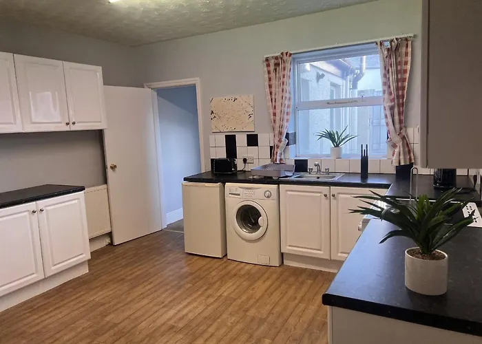 St Nic House * קרליסל