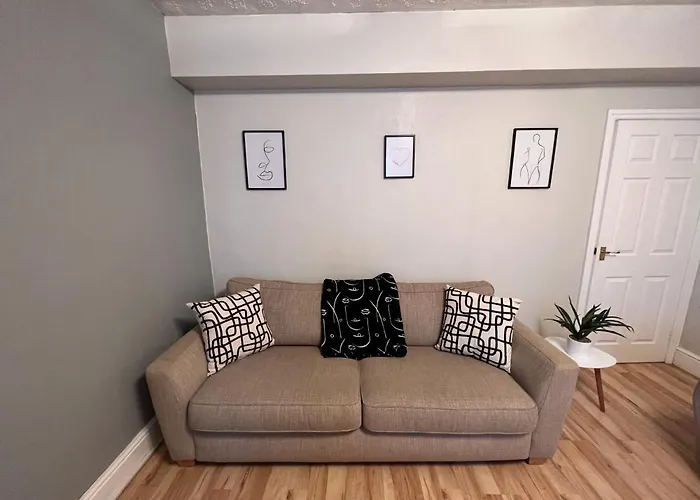 St Nic House בית נופש קרליסל